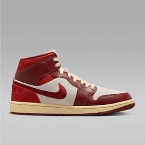 🔥 Air Jordan 1 Mid SE